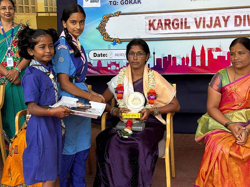 Kargil Vijay Diwas Celebration at KLE Mahadevappanna Munavalli School, Gokak